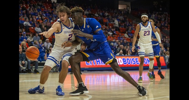 Boise State Favored to Win Big Against San Jose State in Mountain West Showdown: -14.5 Point Spread Predicted