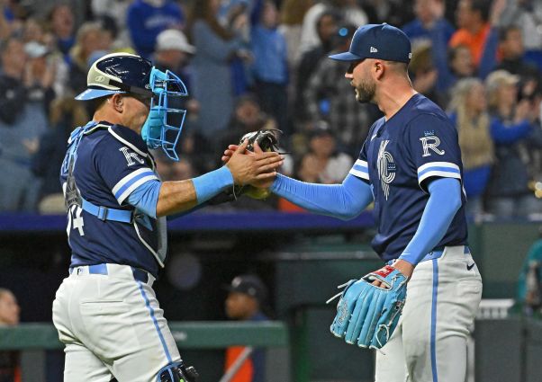 Astros vs Royals: Houston Favored in Pitching Matchup for Sunday Afternoon Showdown
