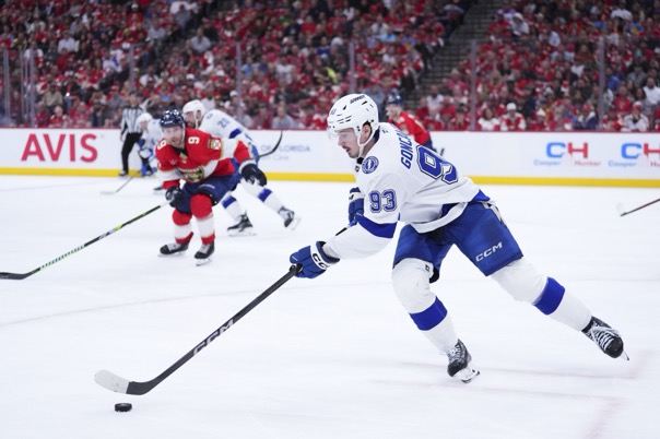Florida Panthers aim to clinch series against Tampa Bay Lightning with Game 5 win, Lightning facing elimination
