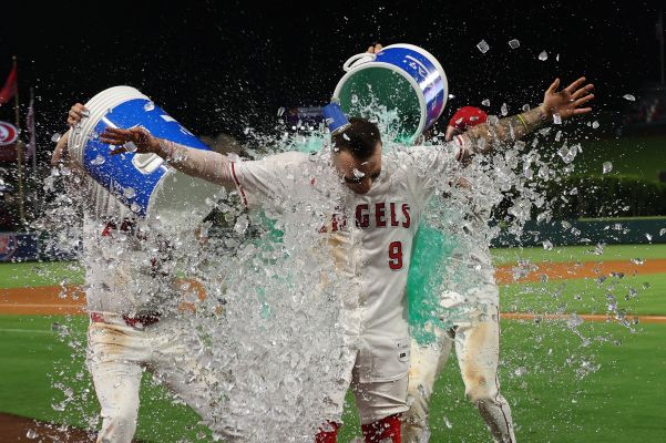 Mariners Look to Secure Victory in Series Finale Against Angels in Playoff Push