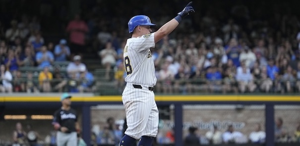 Brewers on Hot Streak as Cubs Struggle: Can Milwaukee Maintain Momentum Against Chicago?
