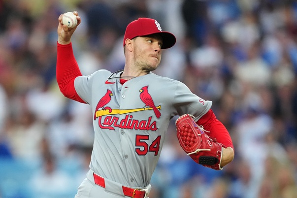 Cardinals look to clinch series win against Cubs in Sunday night matchup