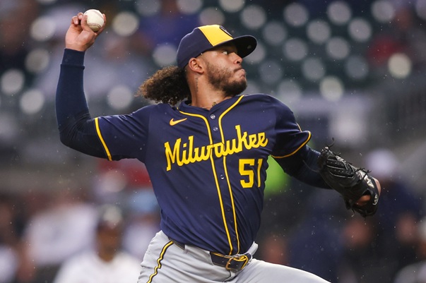 Milwaukee Brewers Benefit from Key Player Returns and Strong Pitching to Dominate Pittsburgh Pirates