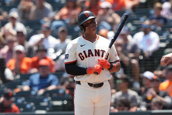Padres Look to Extend Winning Streak in Final Game Against Giants