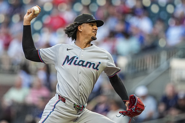 Struggling Cardinals to face Marlins in series opener: Marlins favored to win