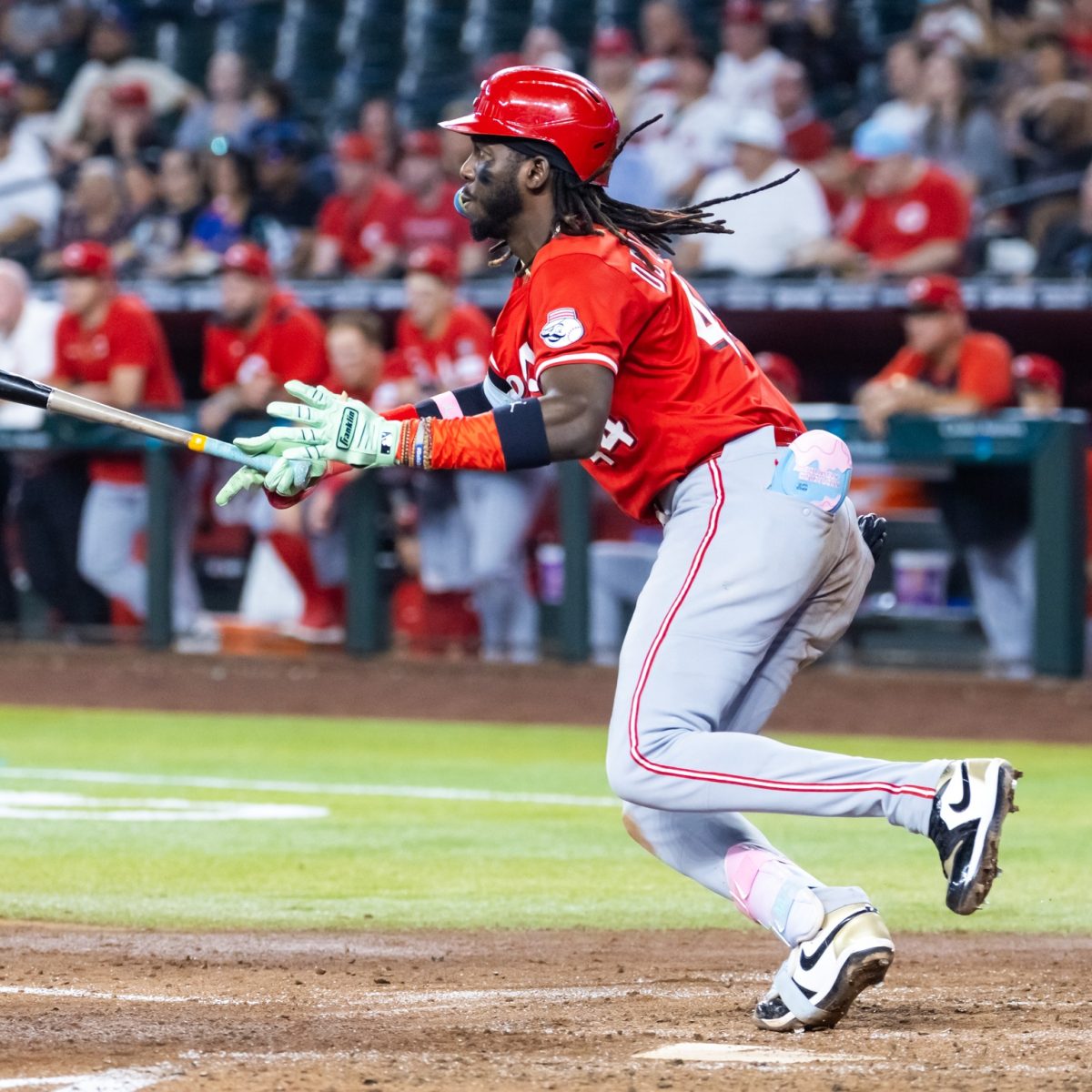 Cincinnati Reds Favored to Win Against St. Louis Cardinals with Top Pitcher on the Mound - Playoff Implications at Stake!